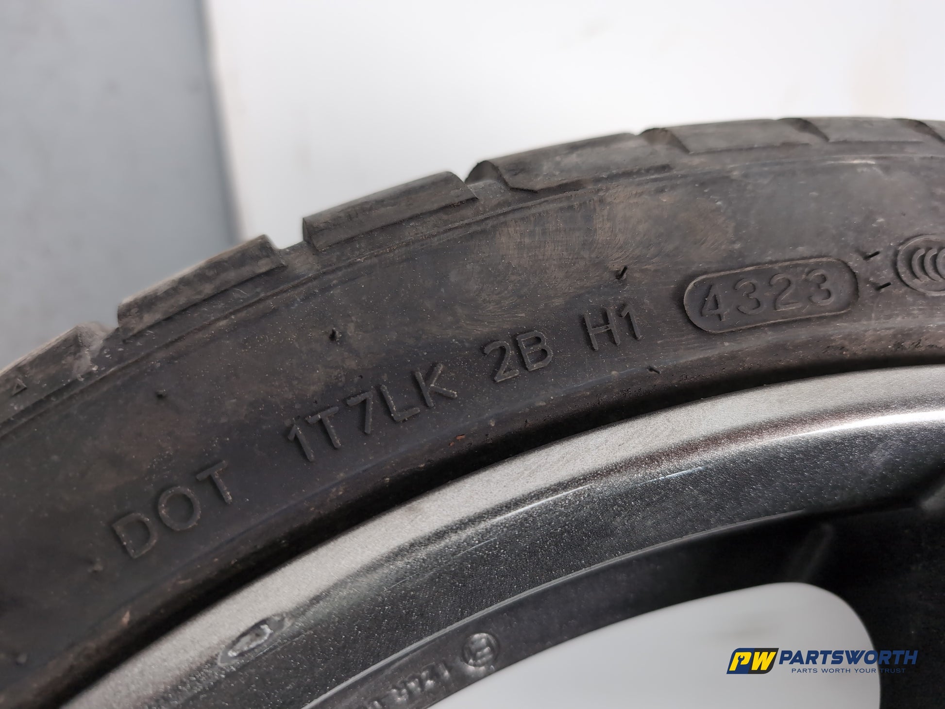 SET OF ALLOY WHEELS (KIT) 14