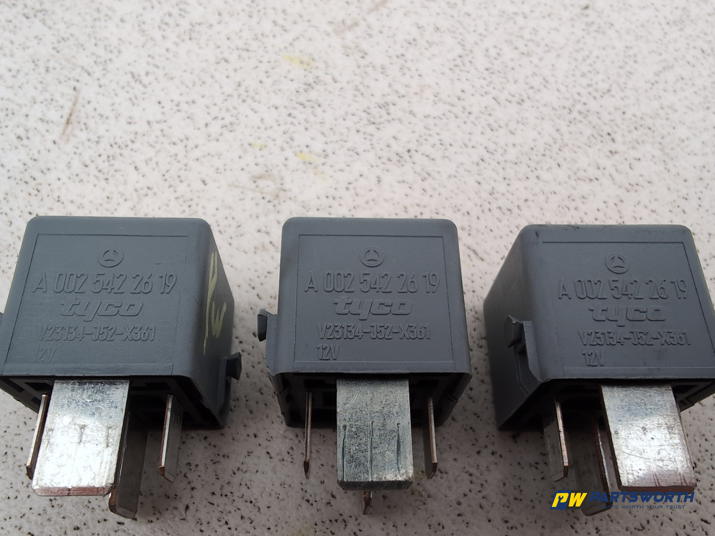 Fuse and Relay Box 1 2