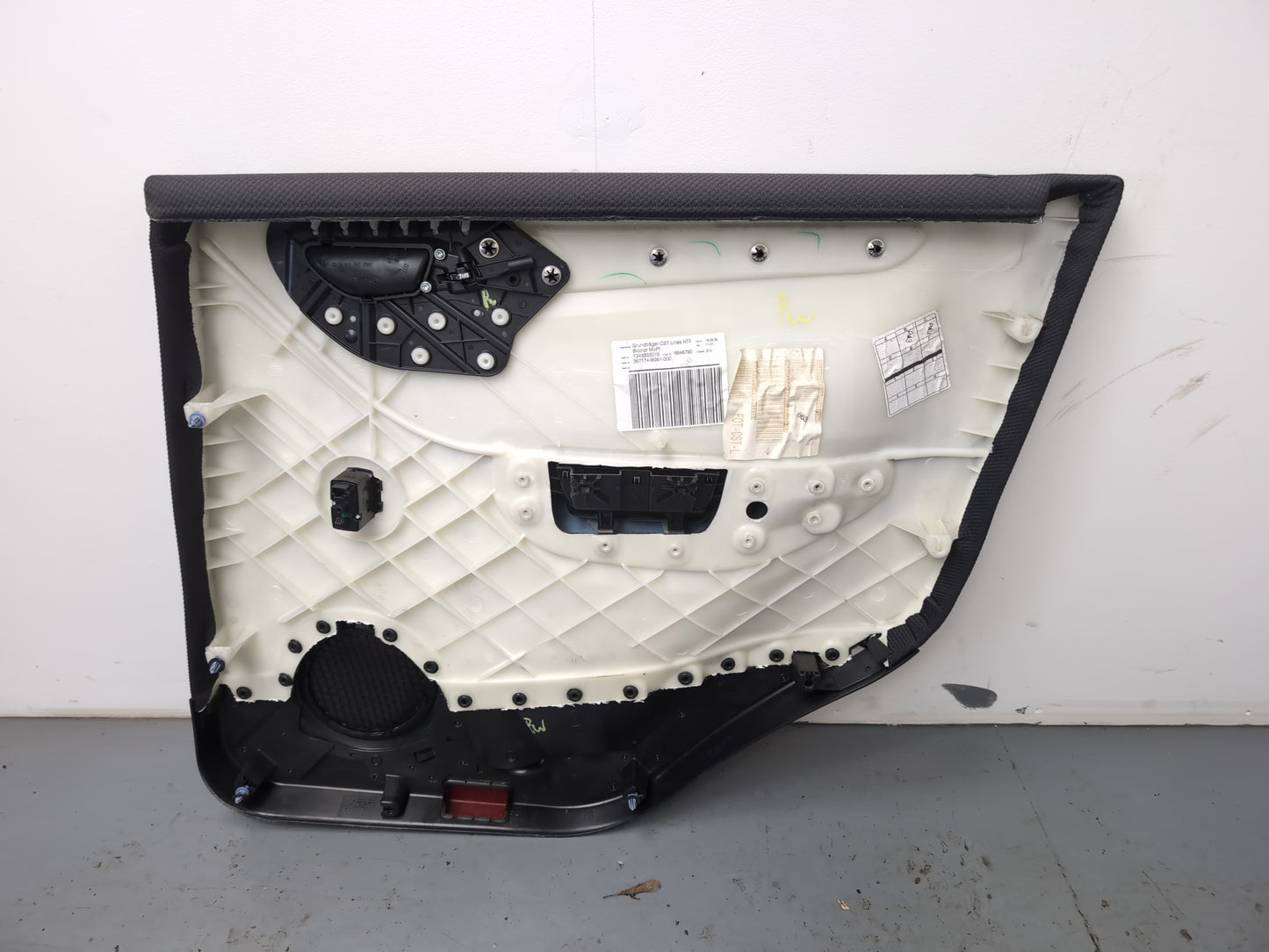 Mercedes-Benz B160 Sport Cvt Rear Left Door Card 2005-2011 - photo 2