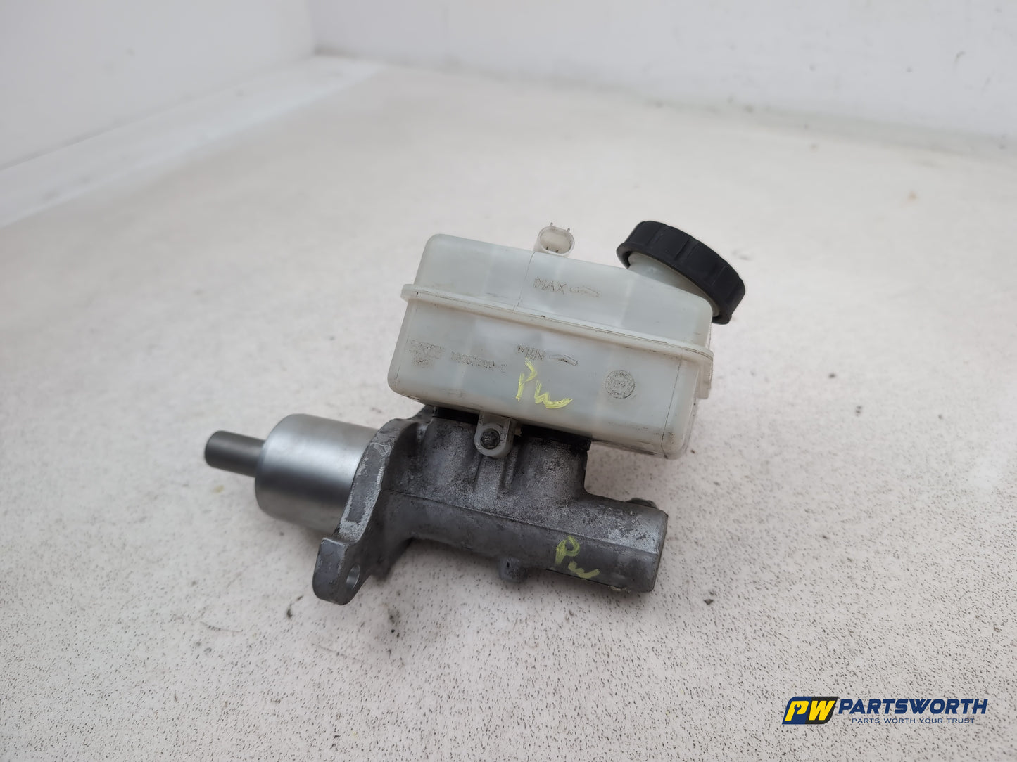 Mercedes-Benz B160 Sport Brake Master Cylinder Assembly A1694300202 2009-2011 - photo 2