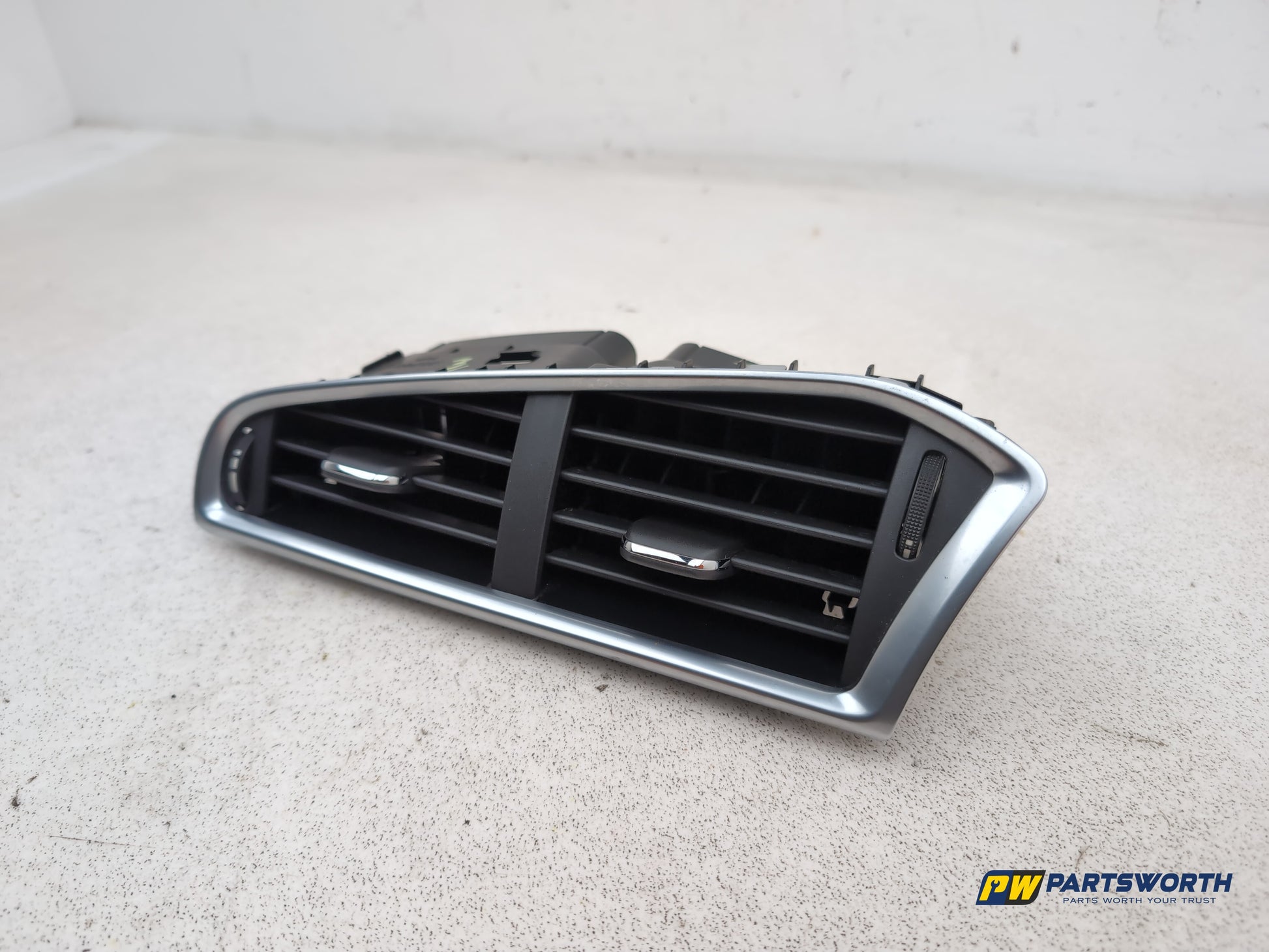 Citroen C4 Vtr+ Hdi Dashboard Air Vent 9676610077 2010-2013 - photo 2
