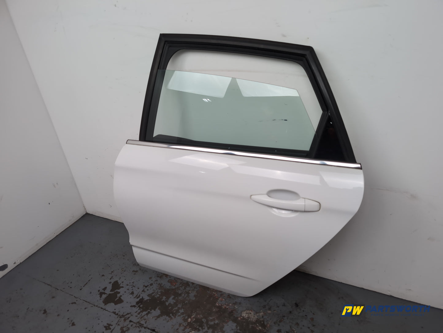 Door Rear LH 2