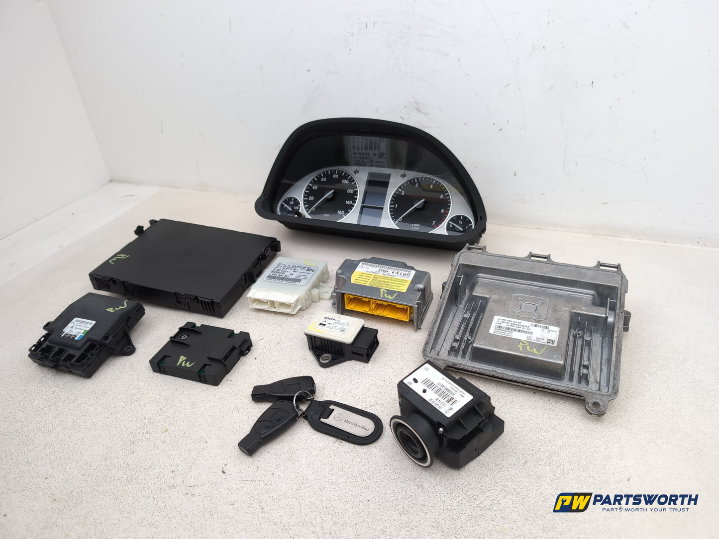 Mercedes-Benz B160 Sport Cvt Engine Ecu Kit Complete A0024463140 2009-2011 - photo 2