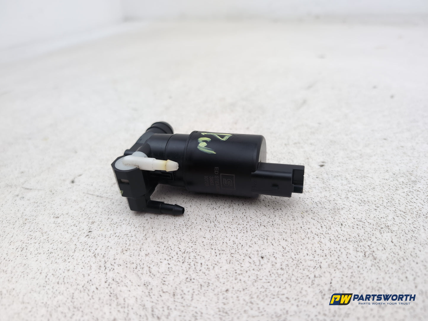 Citroen C4 Vtr+ Hdi Windscreen Water Pump 2010-2013 - photo 2