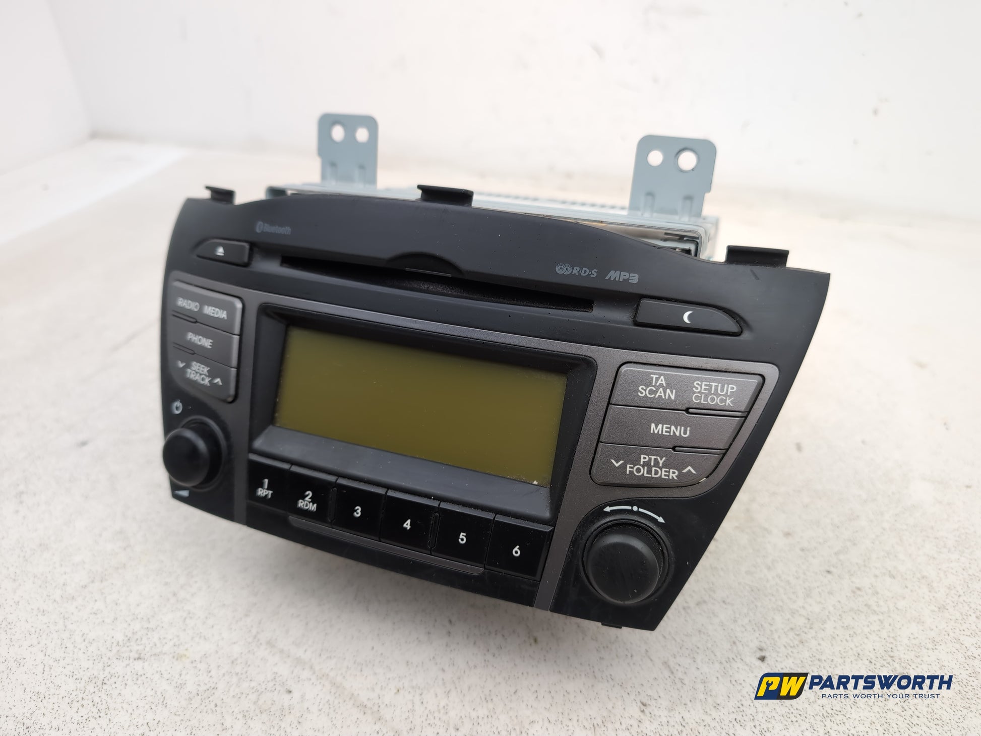Hyundai Ix35 Style 2wd Crdi 134 Cd Player Head Unit 961502y010tjn 2011-2015 - photo 2