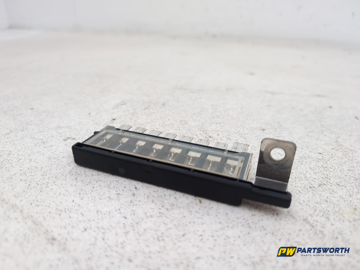 Fuse and Relay Box 1 2