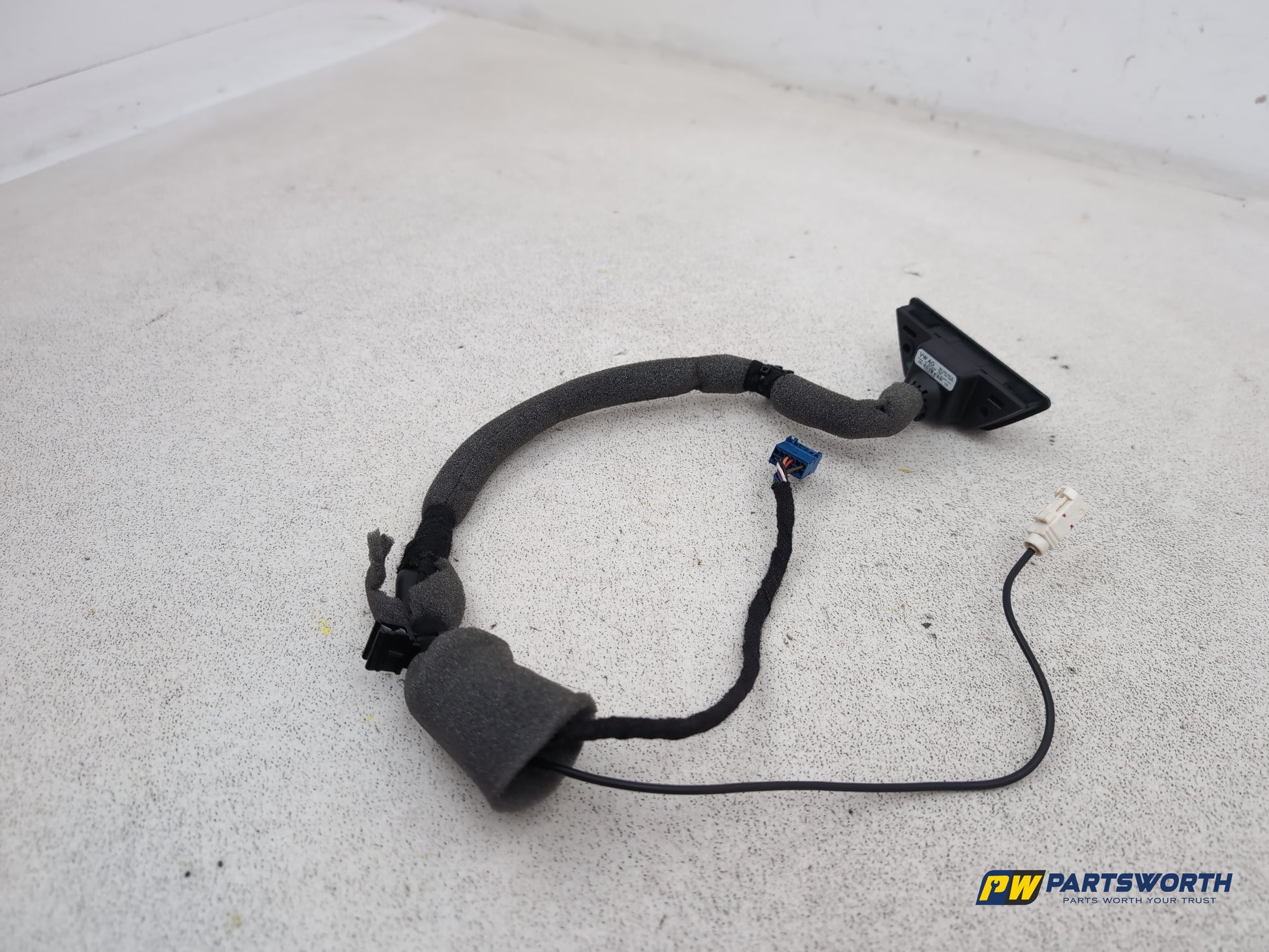 Skoda Citigo Se 12v Navigation Mounting Loom Base Holder Pod Dock 1s0035935a - photo 2