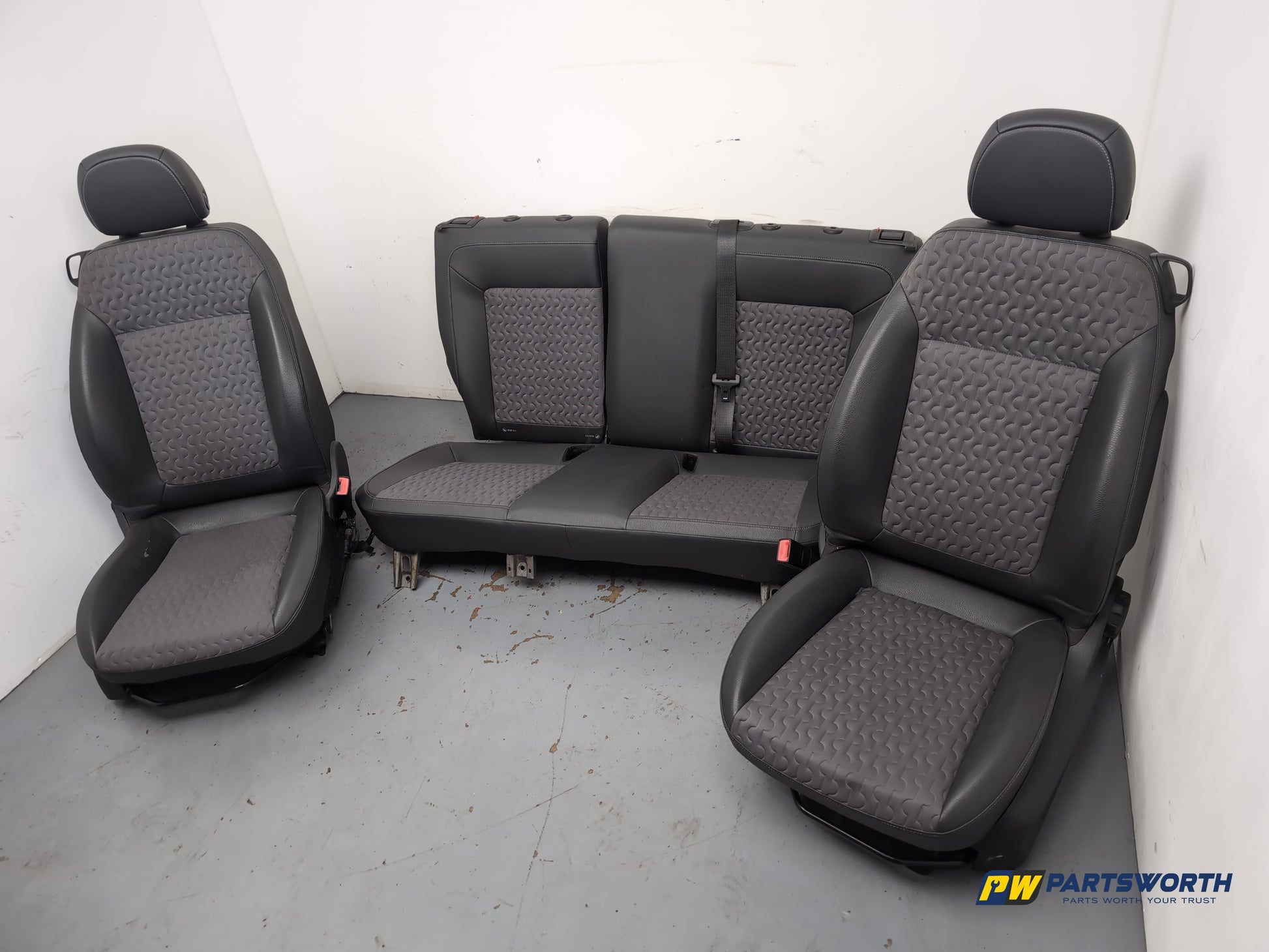 Vauxhall Corsa Se Front Left Right And Rear Seat Set 2006-2014 - photo 2
