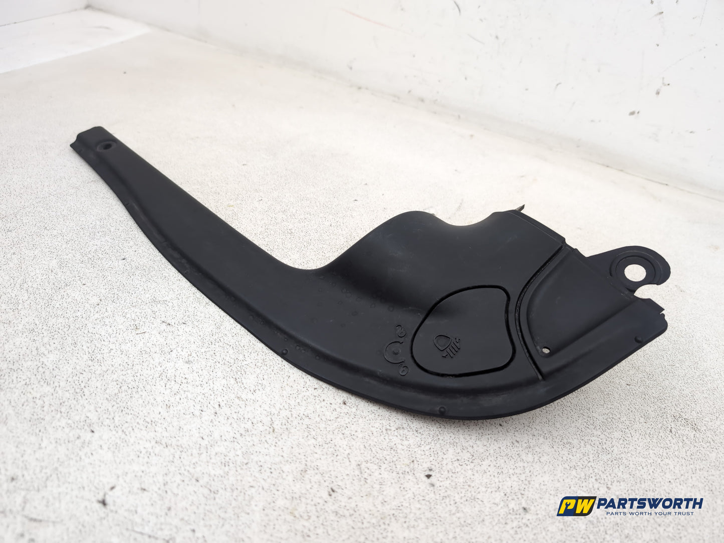 Porsche Cayenne Tiptronic S Engine Cover Panel Trim Passenger Side 7l5805285 - photo 2