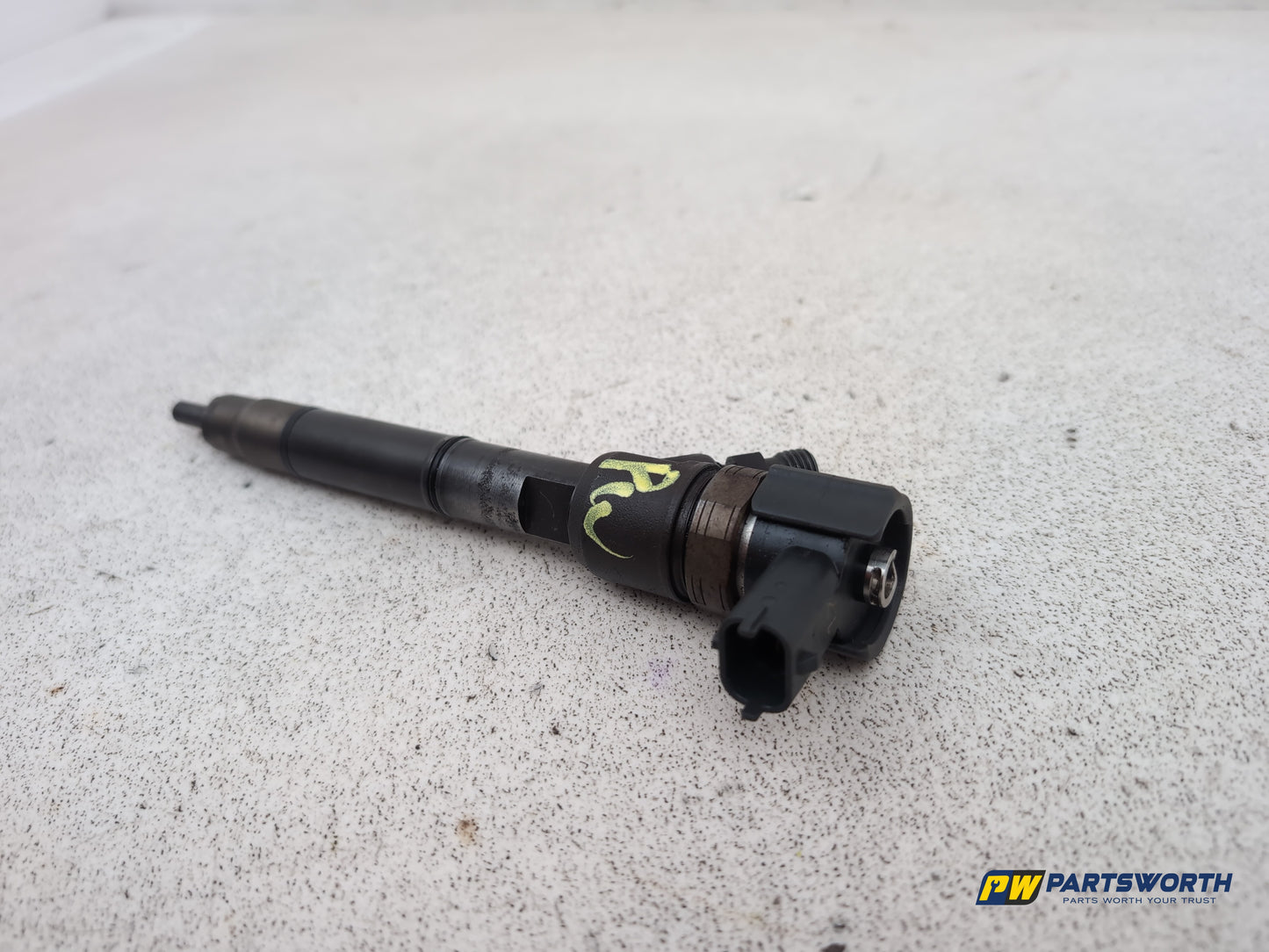 Hyundai I40 Style Crdi Fuel Injector 338002a800 2011-2019 - photo 2