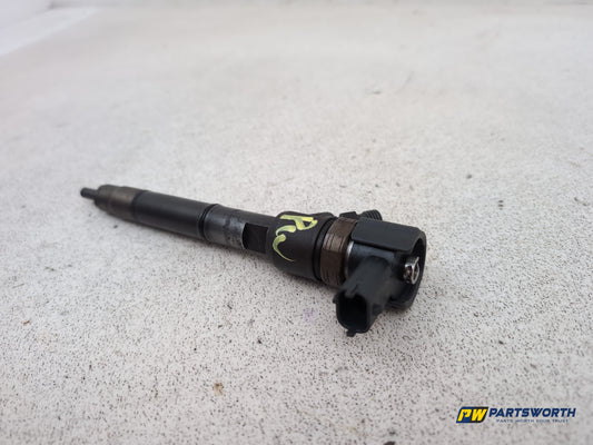 Hyundai I40 Style Crdi Fuel Injector 338002a800 2011-2019 - photo 2
