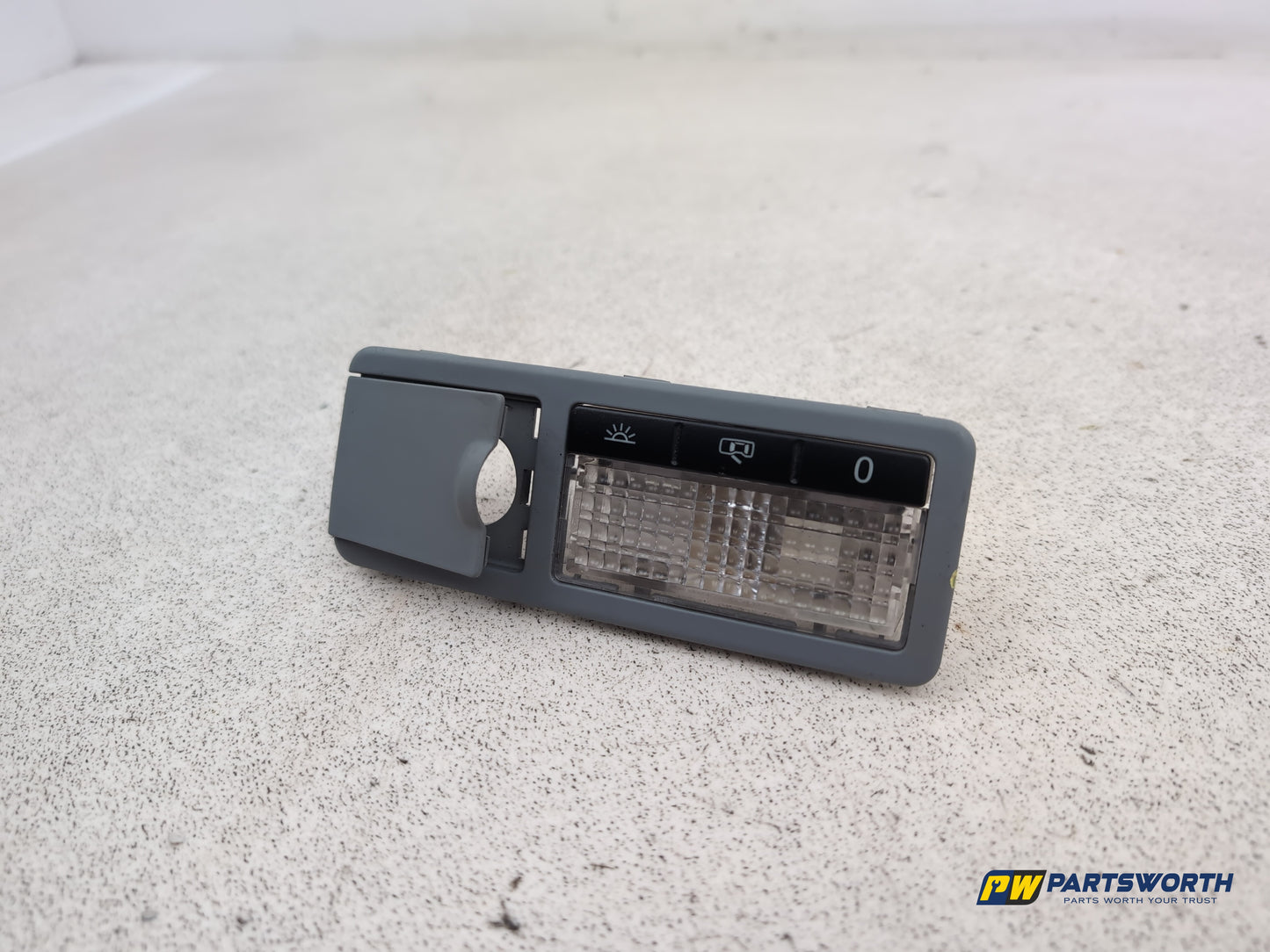 Porsche Cayenne Tiptronic Interior Roof Light Rear Left Passenger Side 7l5947291 - photo 2