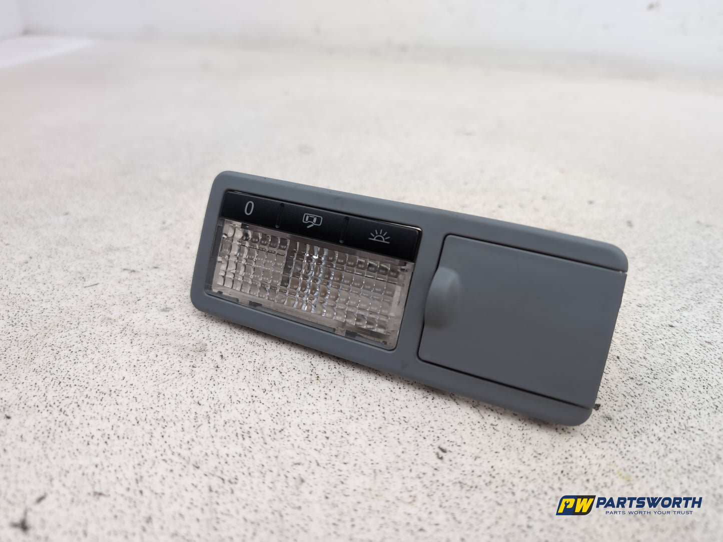 Porsche Cayenne Tiptronic S Interior Roof Light Rear Right Driver Side 7l5947292 - photo 2