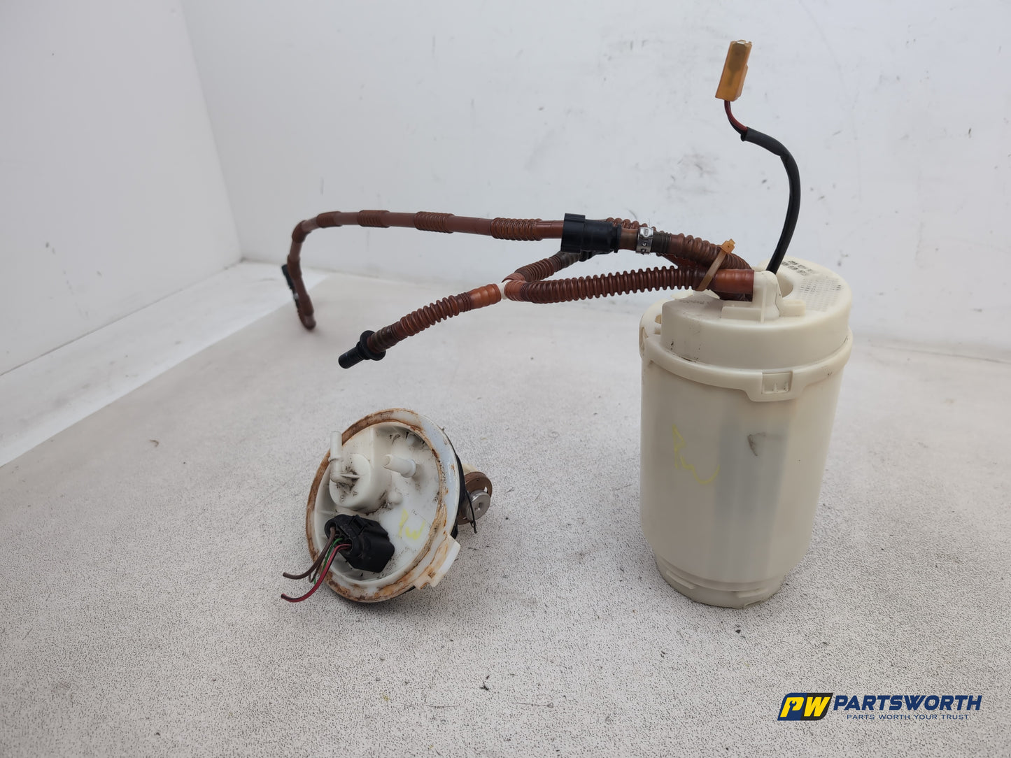 Porsche Cayenne Tiptronic S Fuel Pump 7l0919087 2003-2010 - photo 2