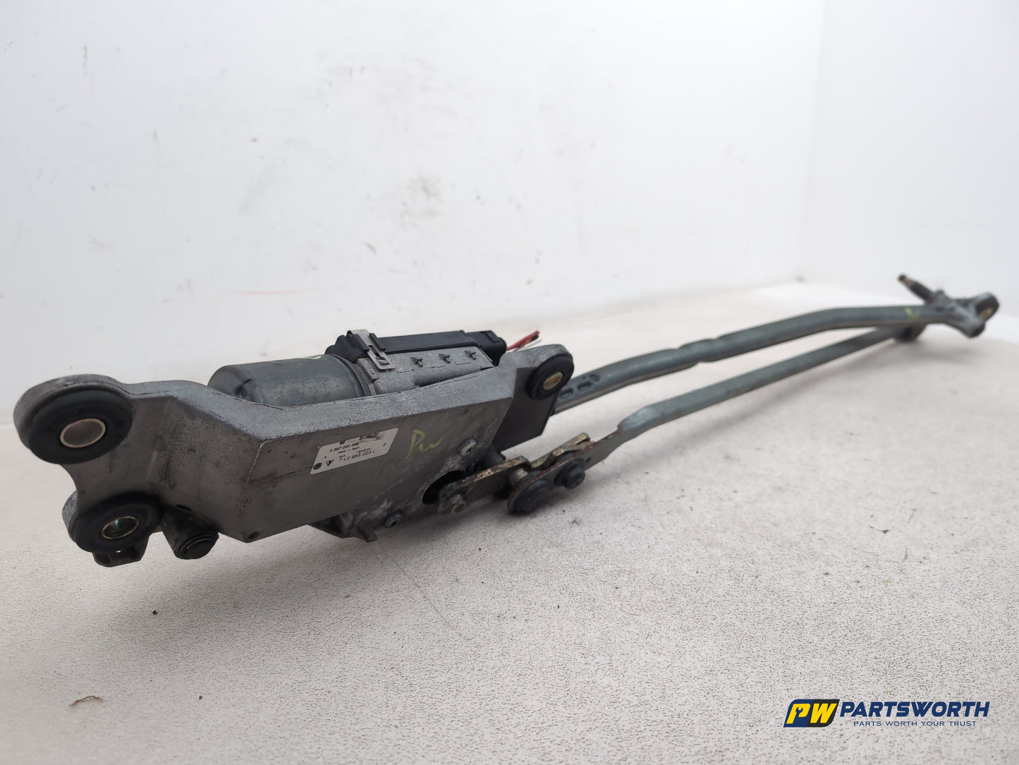 Porsche Cayenne Tiptronic S Front Wiper Motor & Mechanism / Linkage 7l0955119 - photo 2