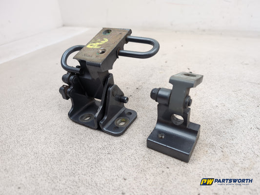 Porsche Cayenne Tiptronic S Rear Right Door Hinge Driver Side 7l0833412 - photo 2