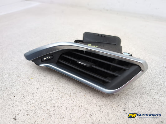 Peugeot 208 Active Right Driver Side Dashboard Air Vent 9673131677 2012-2019 - photo 2