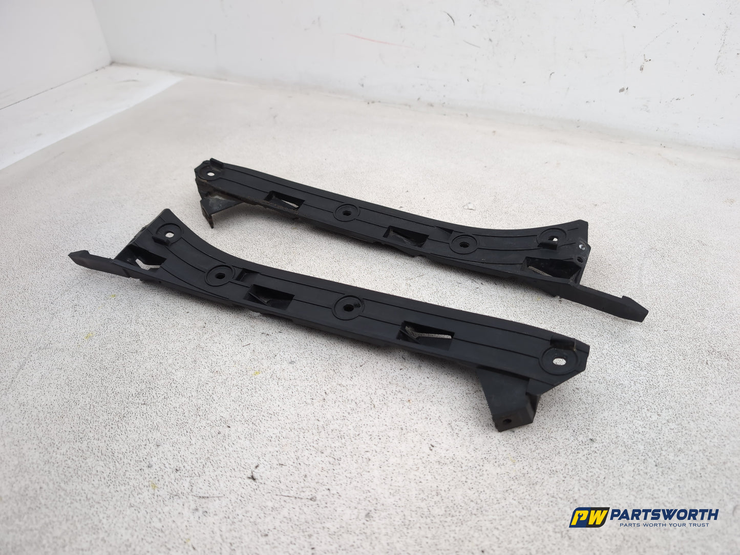 Porsche Cayenne Tiptronic S Front Bumper Brackets Set 7l5807184 2003-2010 - photo 2