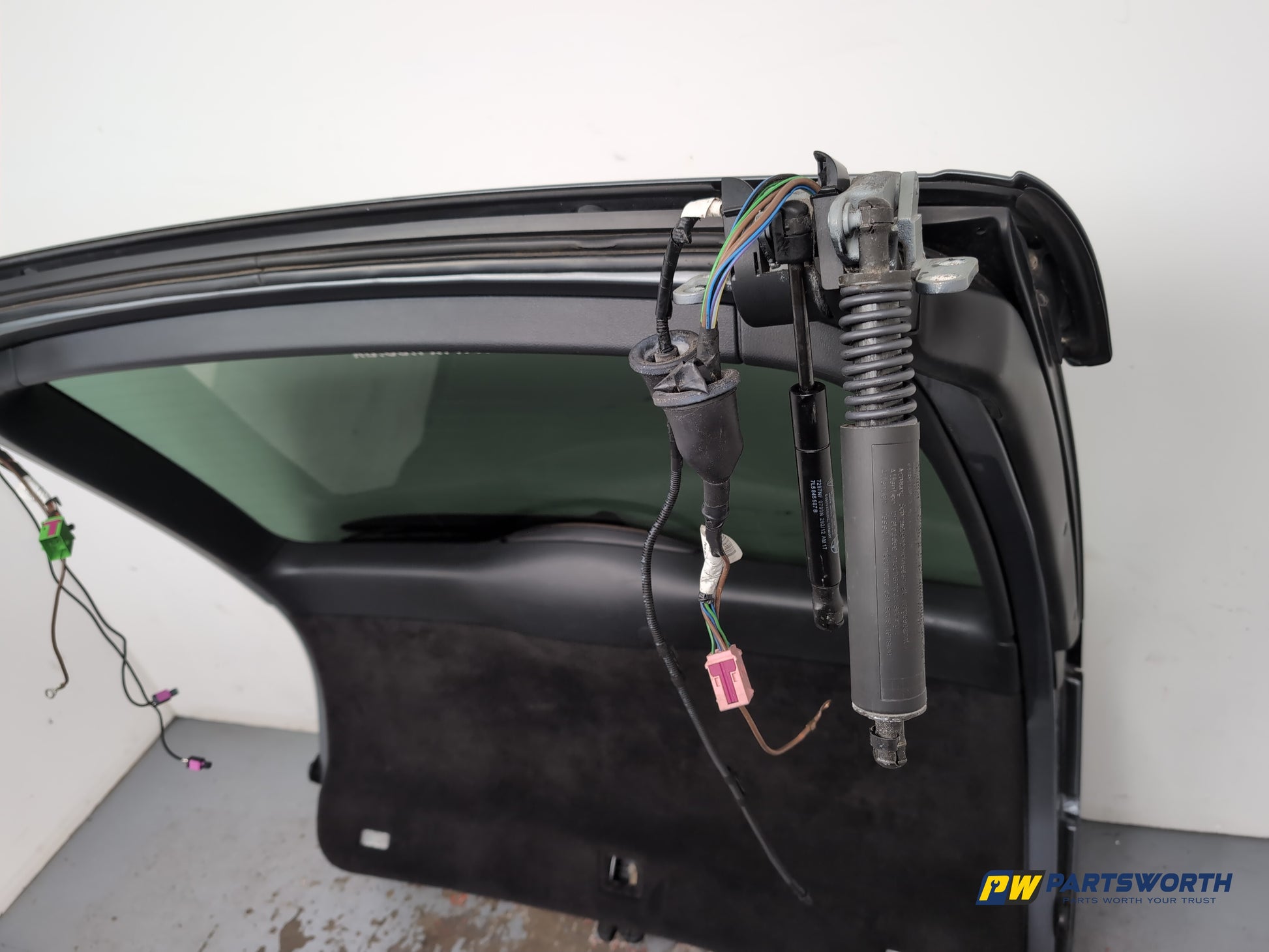 Boot Lid 14