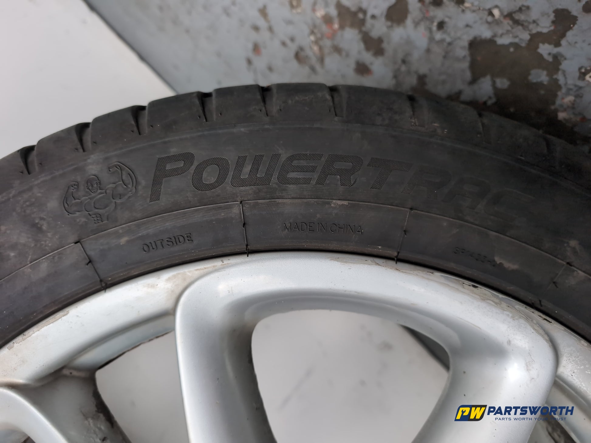 Wheel Road Alloy 8