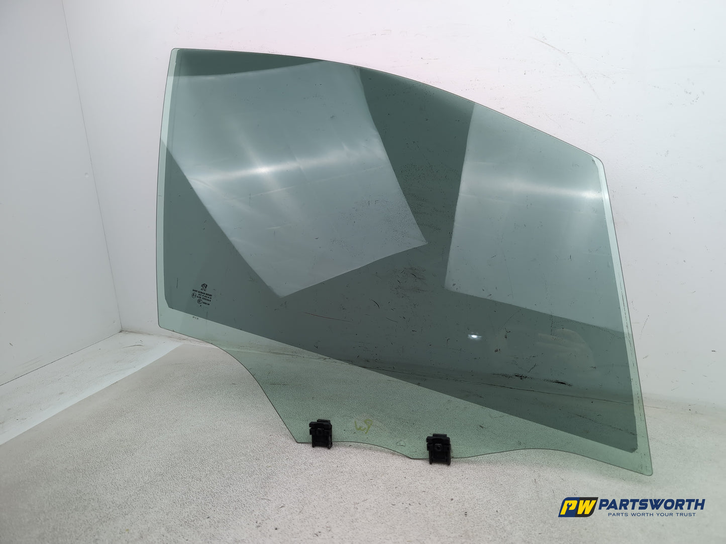 Peugeot 208 Active Tinted Door Glass Front Rh Driver Side 2012-2019 - photo 2