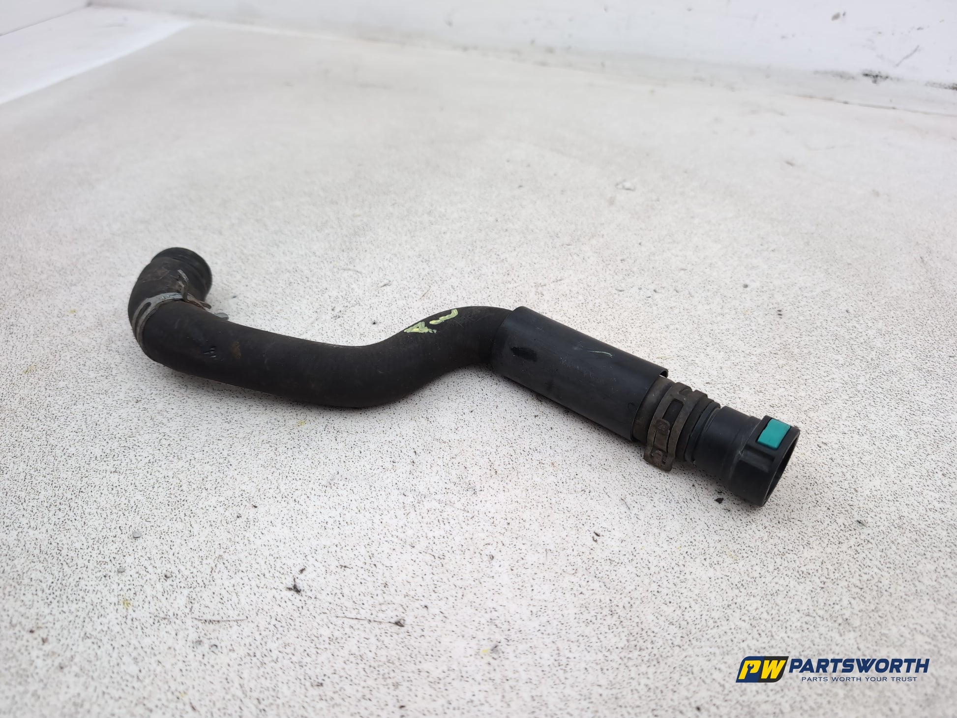 Ford Fiesta Zetec Coolant Pipe 2012-2017 - photo 2