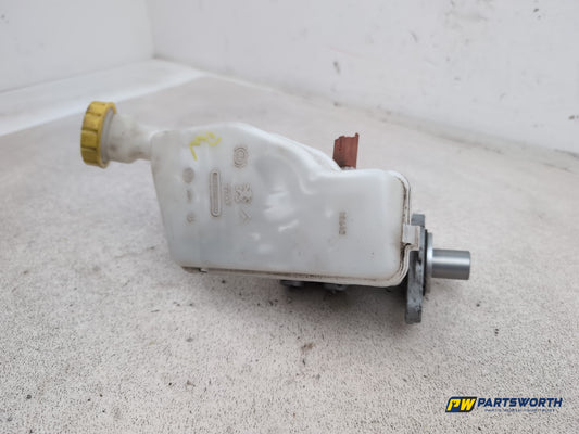Brake Master Cylinder Assembly 2