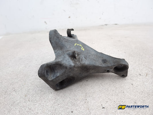 Engine Mounting RH 2