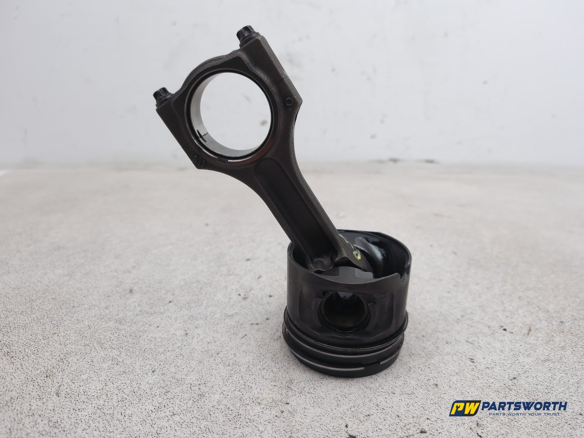 Bmw 1 3 5 Series Piston & Conrod 2.0l Diesel N47d20a 2008-2012 - photo 2