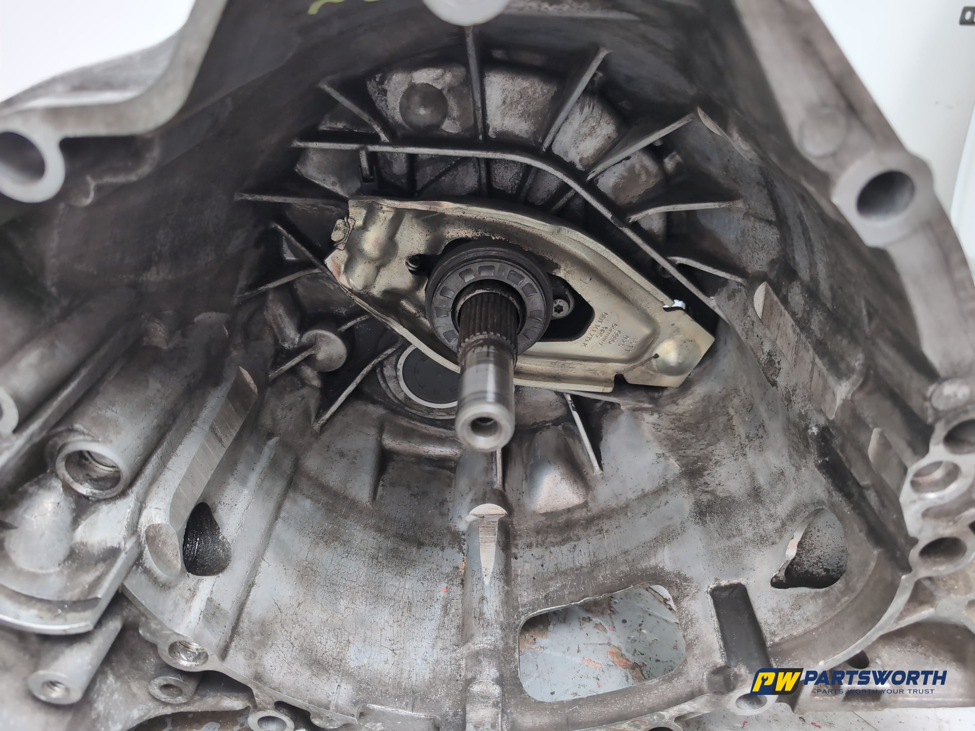 Audi A6 Se Tdi Manual Gearbox 0b1301103 2013-2017 - photo 4