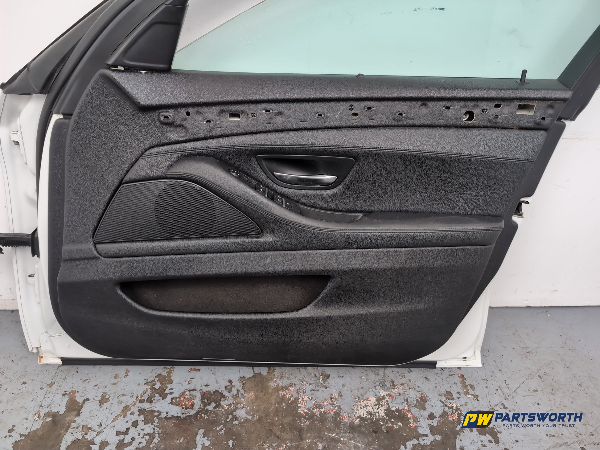 Door Front RH 14