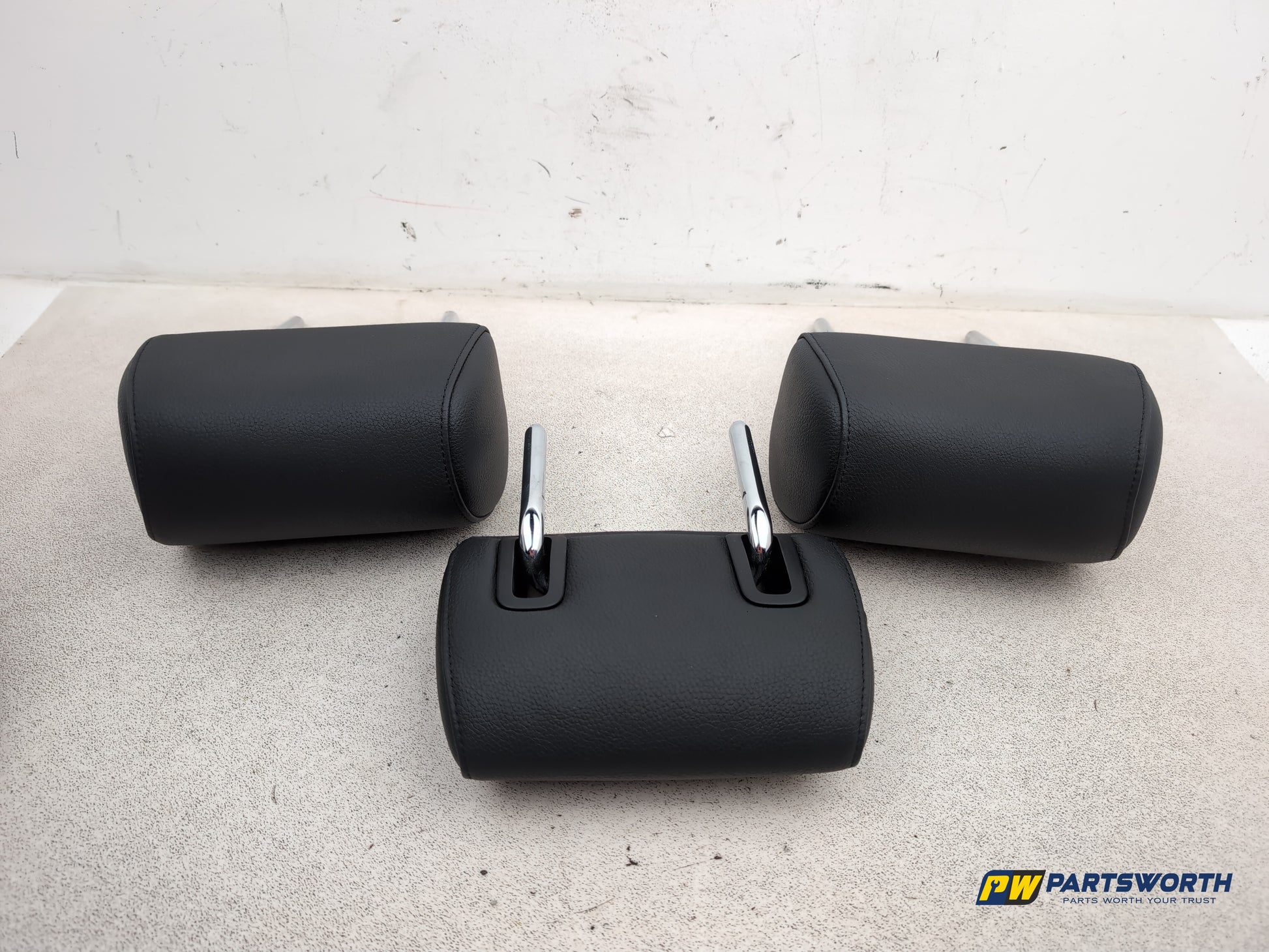 Rear Headrest 8