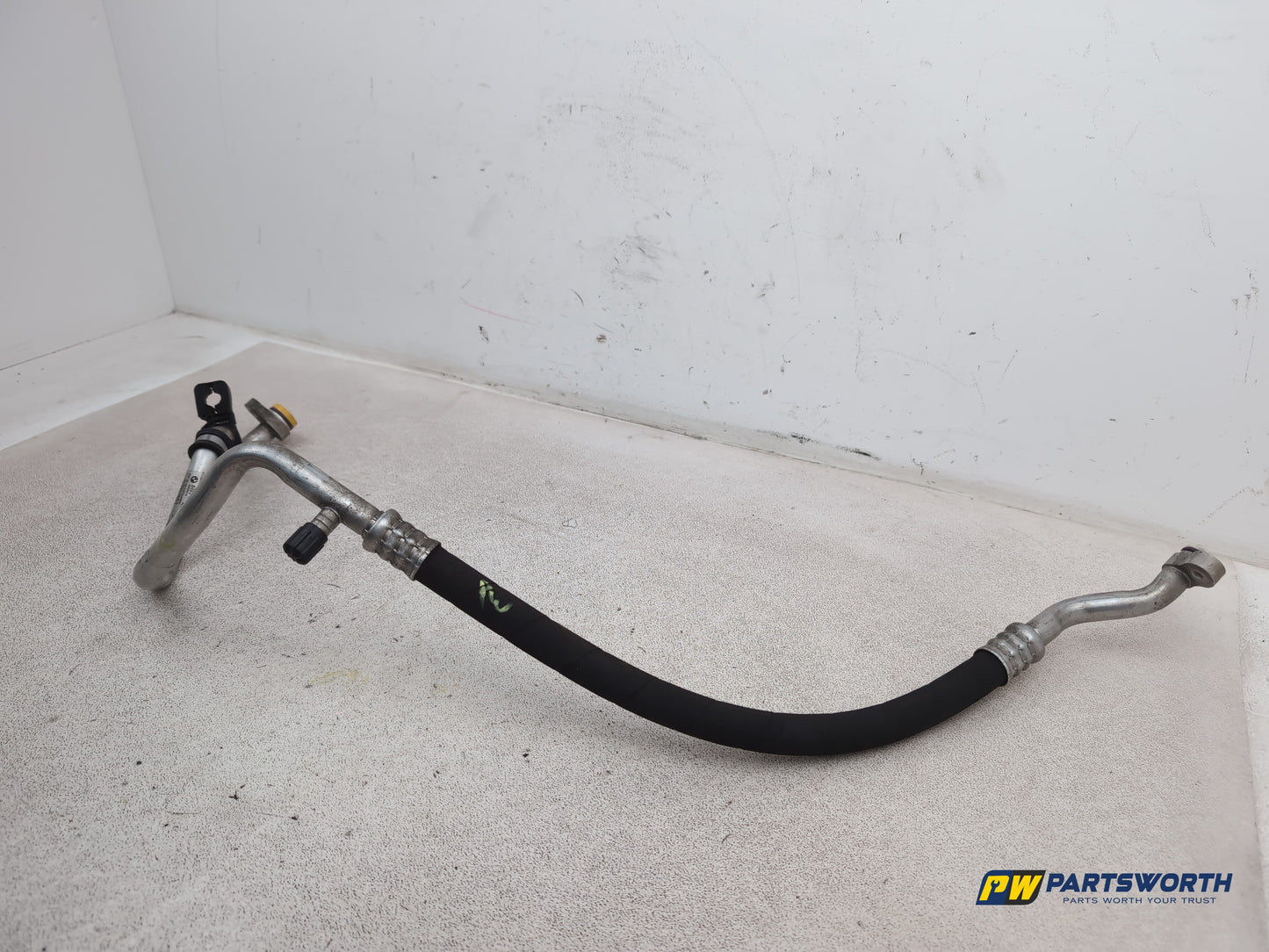 Bmw 5 Series 520d Se Air Conditioning Pipe 9250708 2013-2017 - photo 2