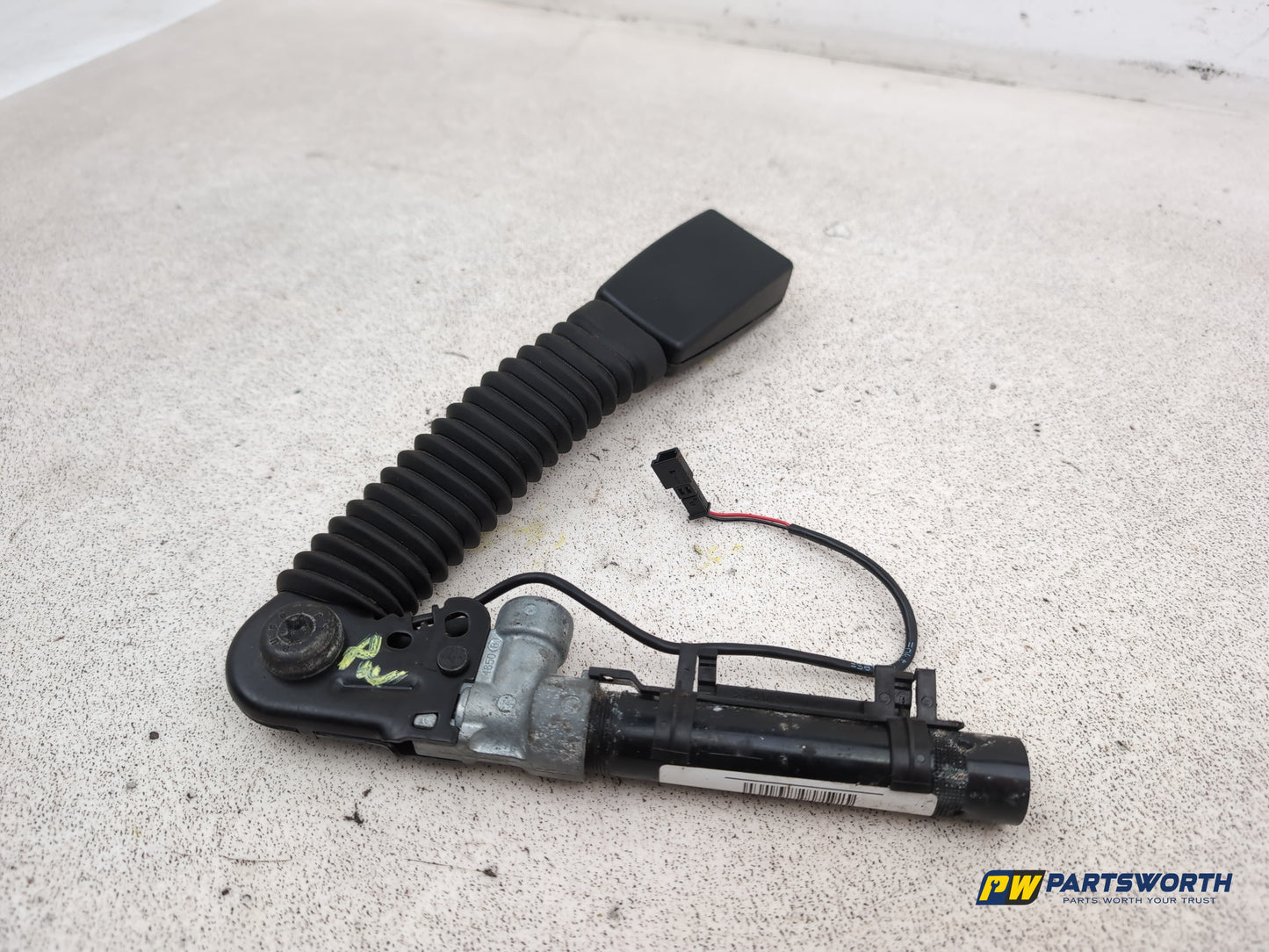 Seat Belt Front LH 2