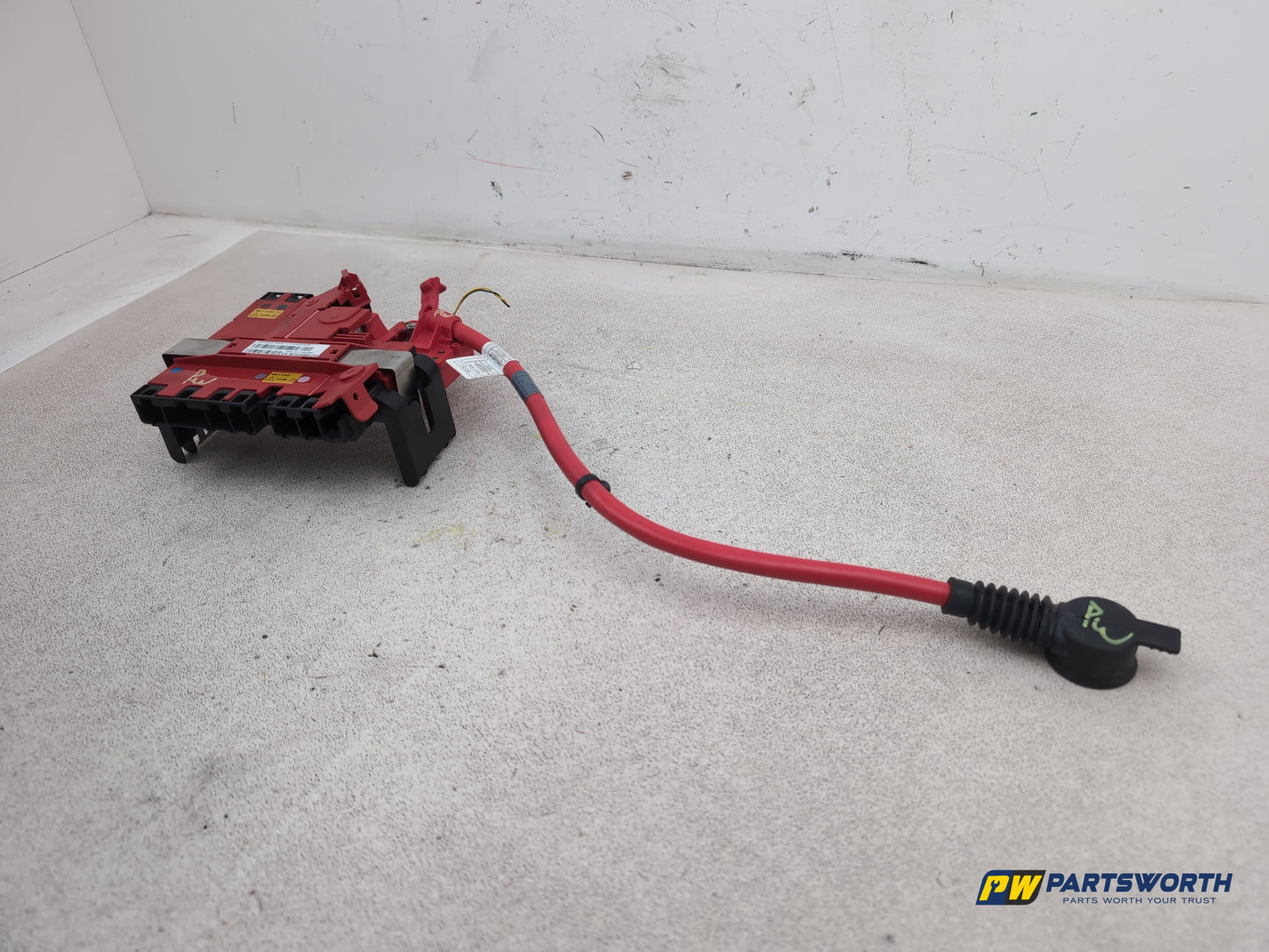 Bmw 5 6 7 Series F06 F10 F11 F12 F13 Battery Distribution Terminal Board 9240490 - photo 2