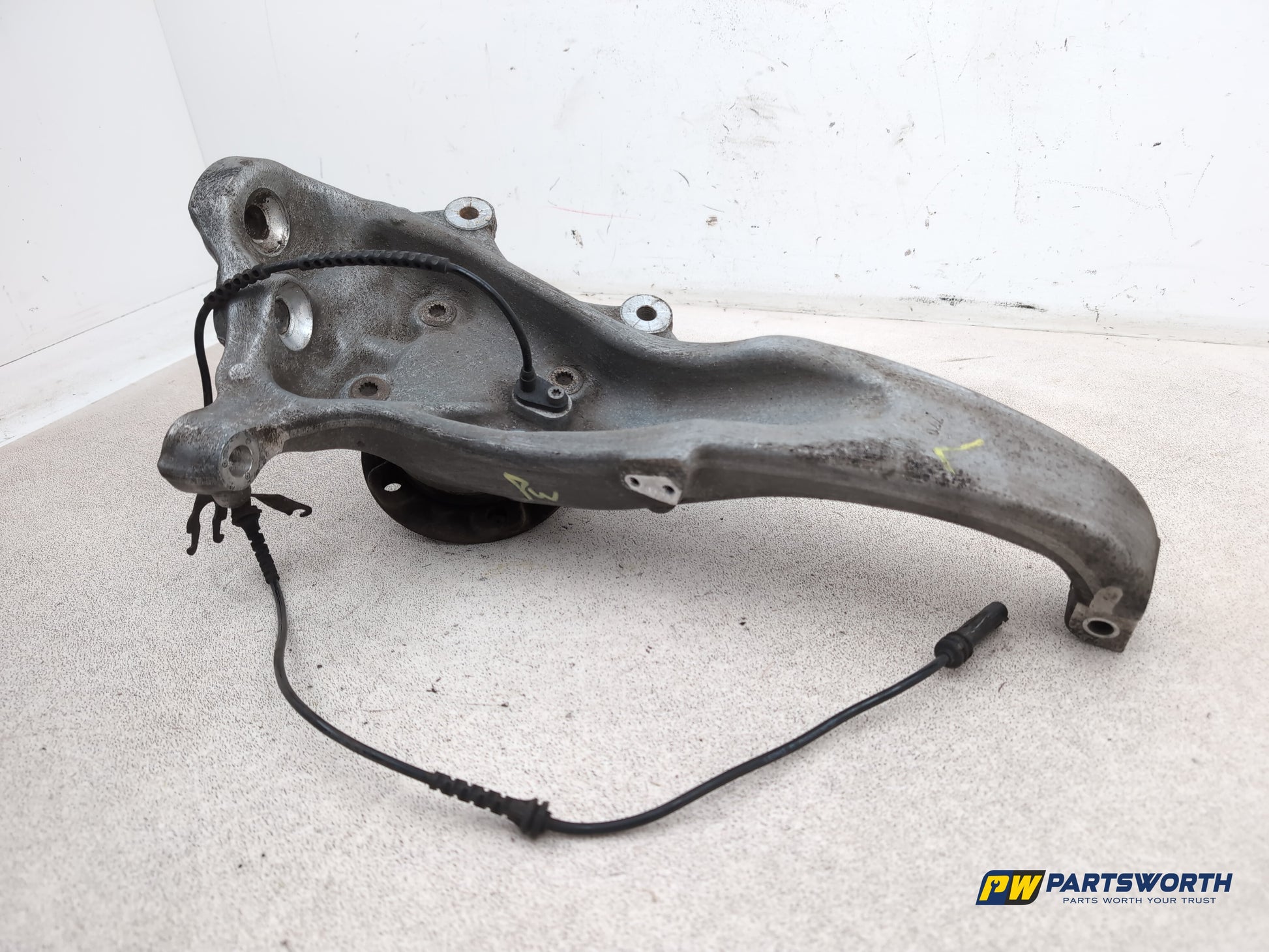 Bmw 5 Series 520d Se Wheel Hub Front Lh Passenger Side 2013-2017 - photo 2