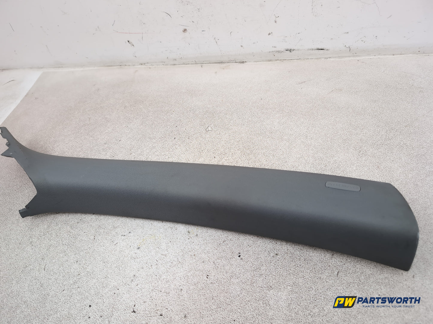 Volkswagen Touareg Altitude V6 Tdi A Rh A Pillar Trim Driver Side 7l5867234 - photo 2