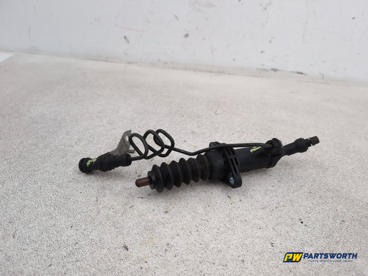 Clutch Slave Cylinder and Pipe  2