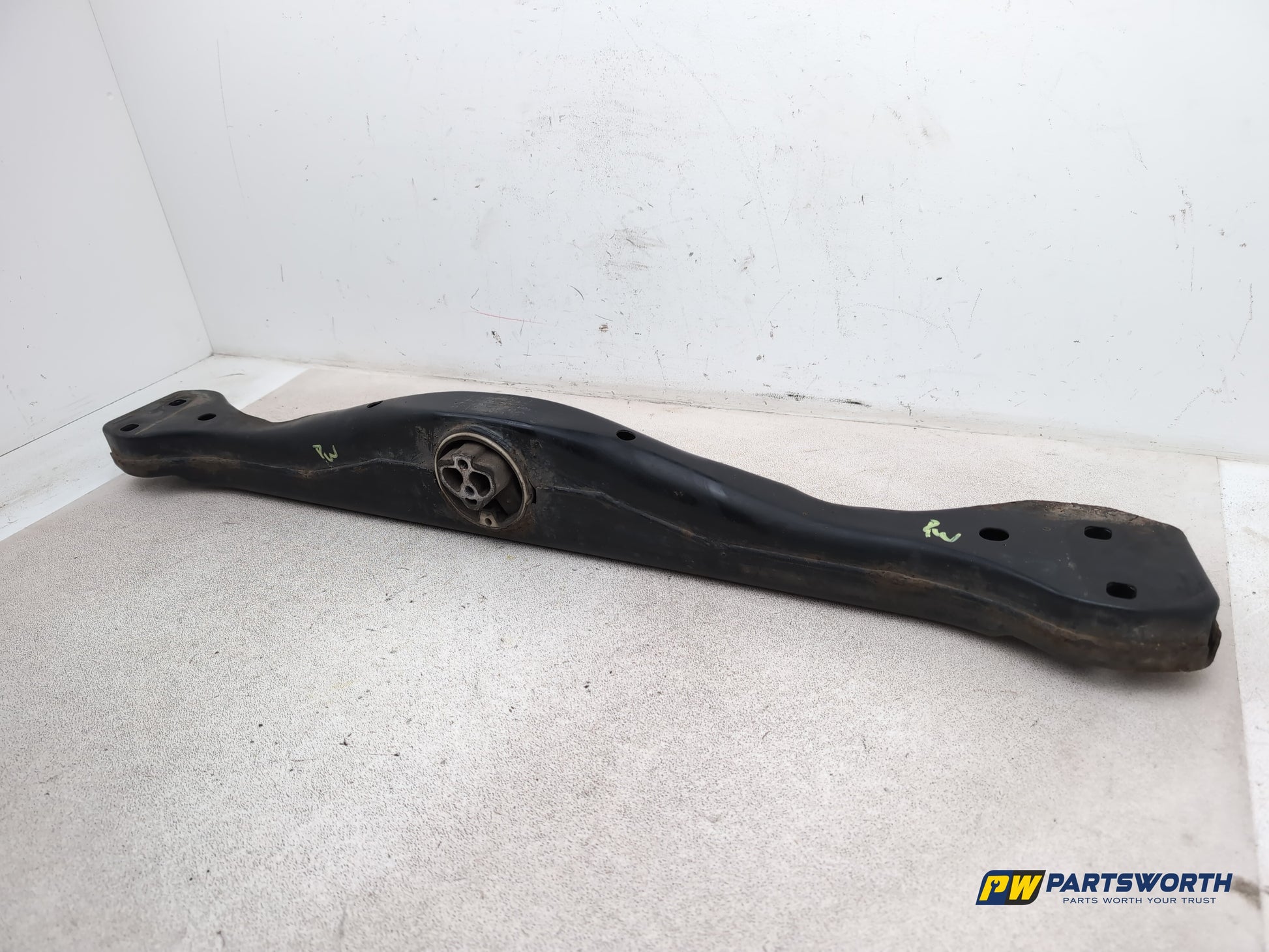 Engine Mounting Bracket 2