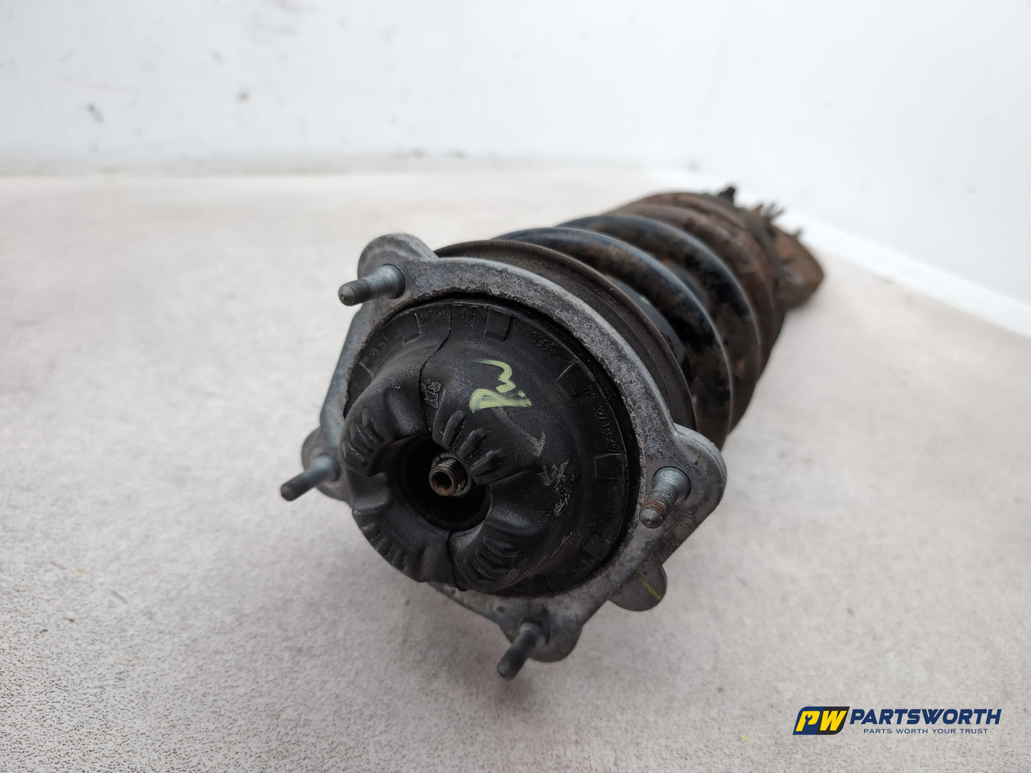 Audi A6 Se Tdi Shock Absorber Front Rh Driver Side 4g0413031 2011-2018 - photo 8
