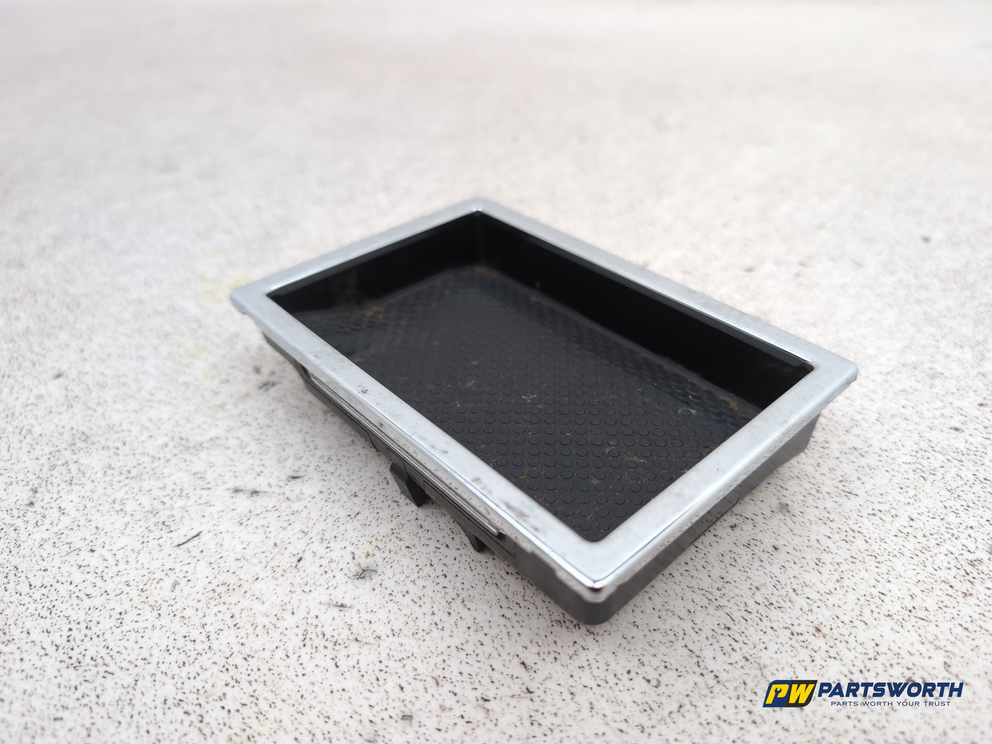 Ashtray Centre Console 2