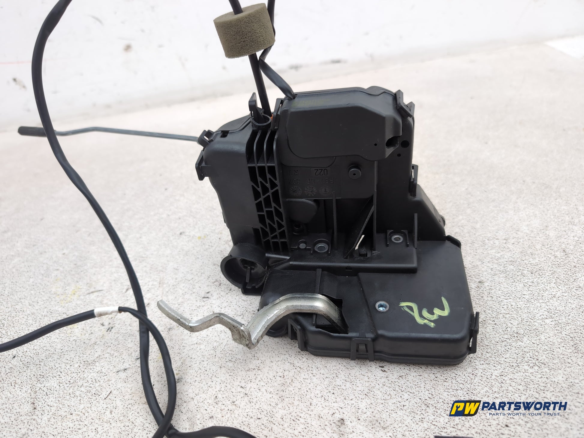 Mercedes Cls 320 Cdi Auto Door Lock Front Rh Driver Side 2007-2008 - photo 2