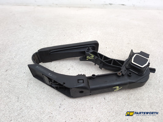 Mercedes Cls 320 Cdi Auto Pedal Accelerator Throttle A2033010001 - photo 2