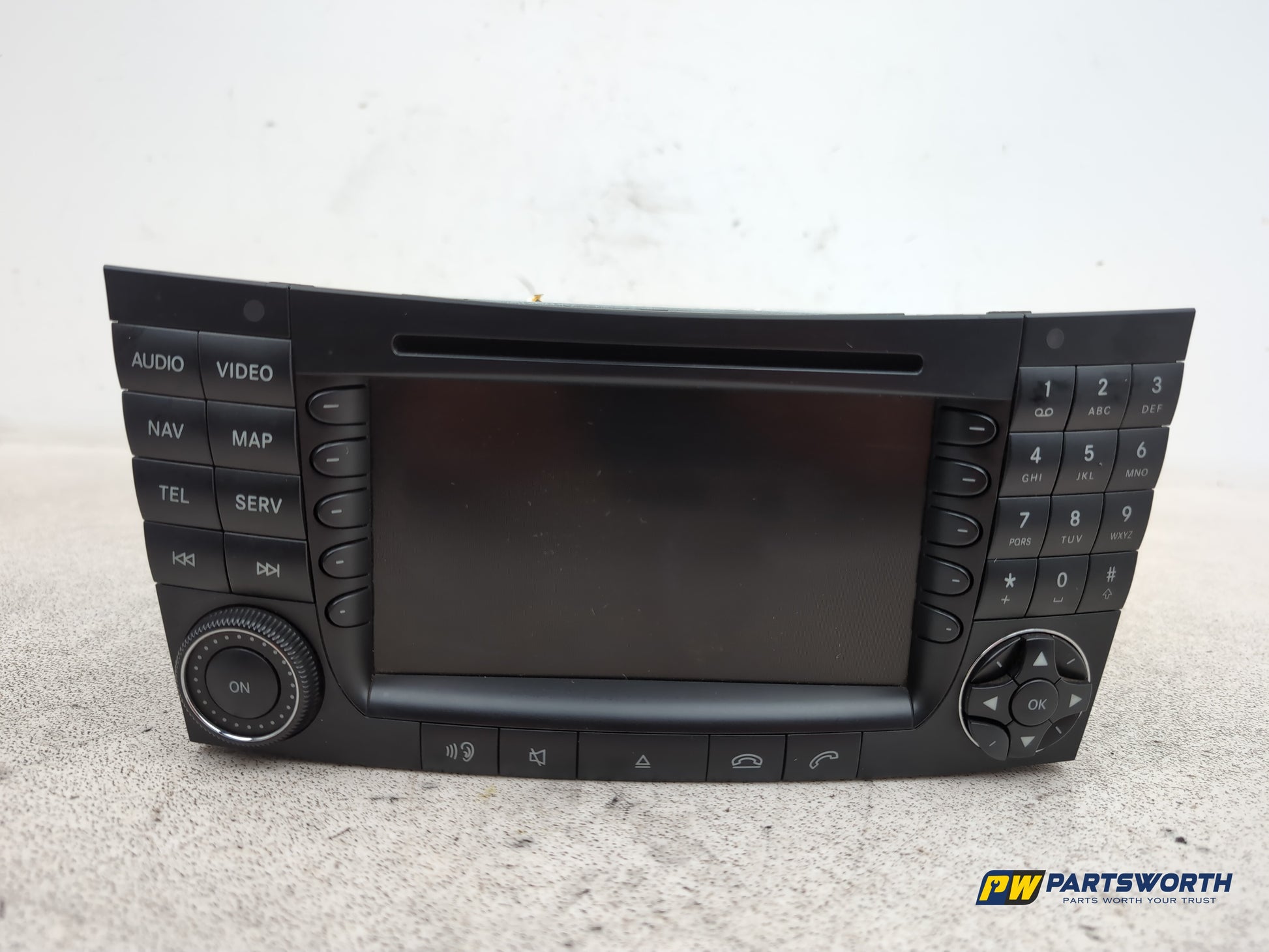 Radio - DAB/CD Player, Display screen + Facia  2