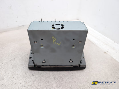 Radio - DAB/CD Player, Display screen + Facia  8