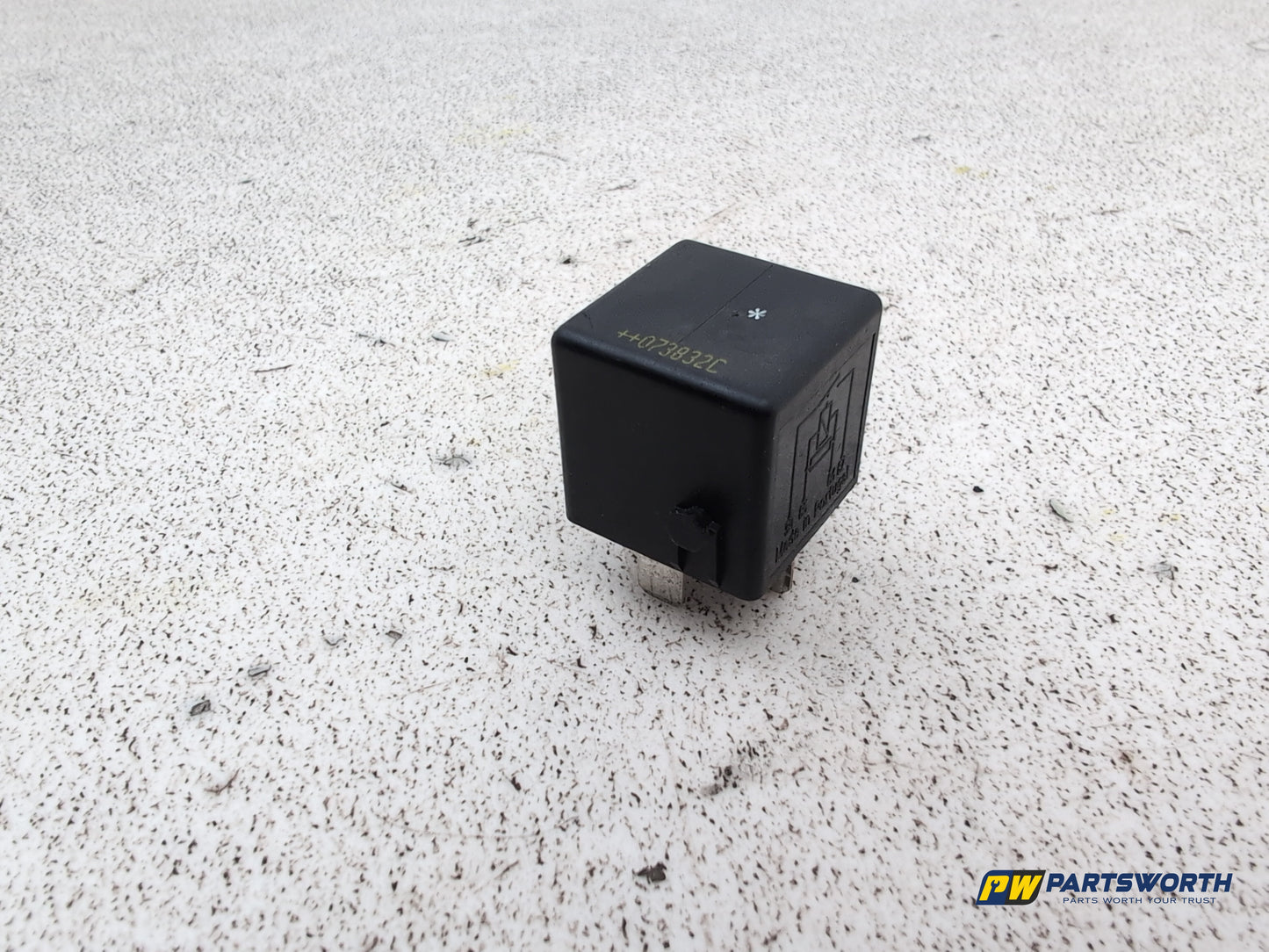 Mercedes Cls 320 Cdi Auto Multi-Use Black Relay A0025421319 - photo 2