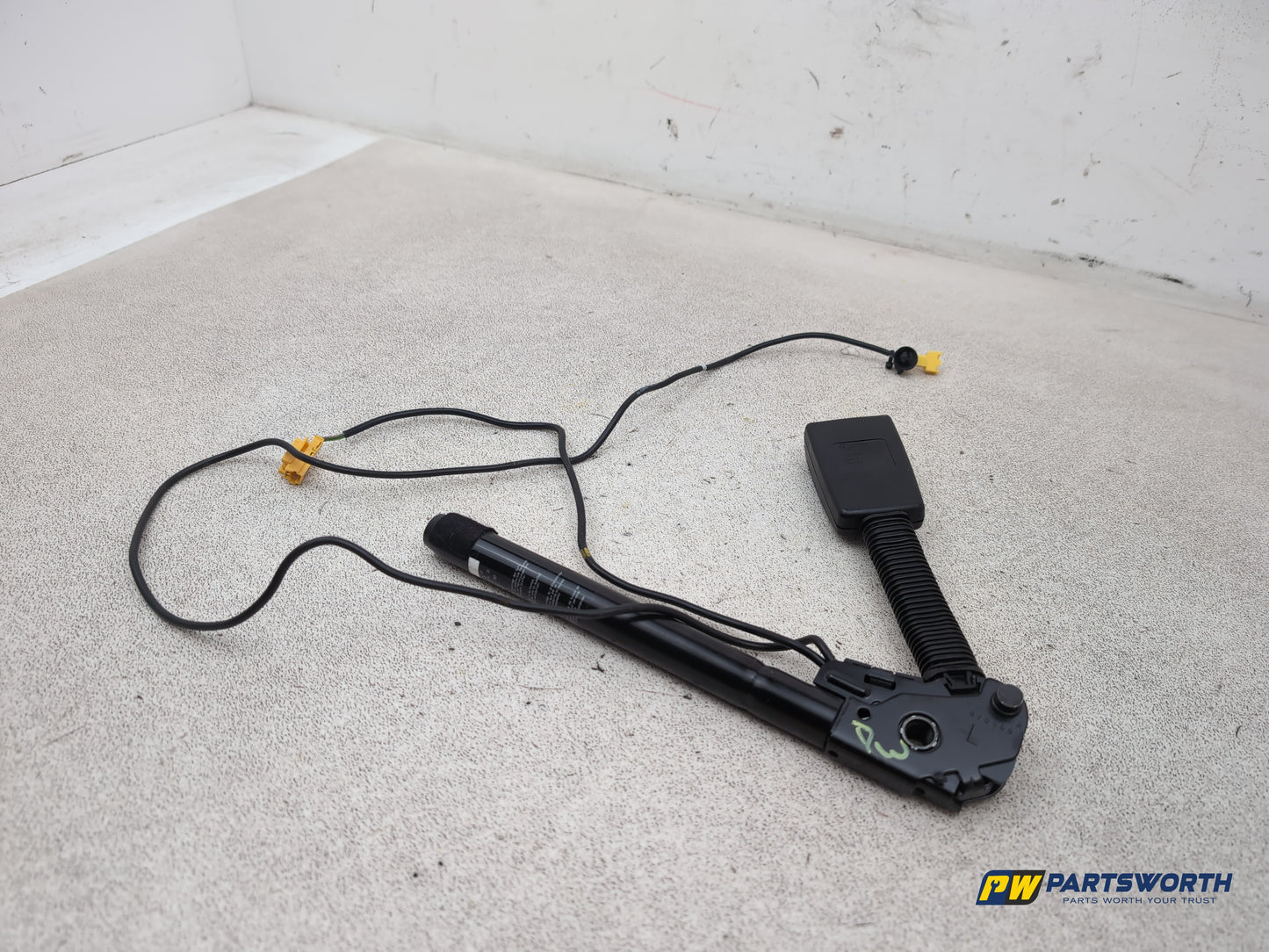 Mercedes Cls 320 Cdi Auto Seat Belt Buckle Front Lh Passenger Side A2118601969 - photo 2