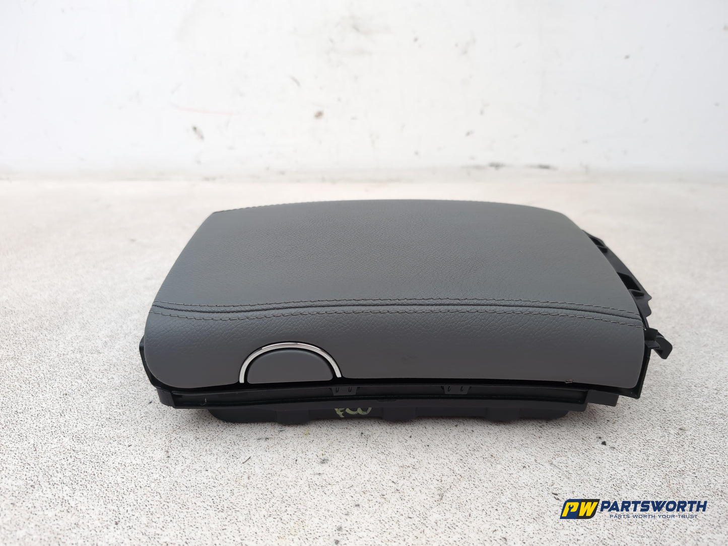 Mercedes Cls 320 Cdi Auto Centre Console Armrest 2007-2008 - photo 5