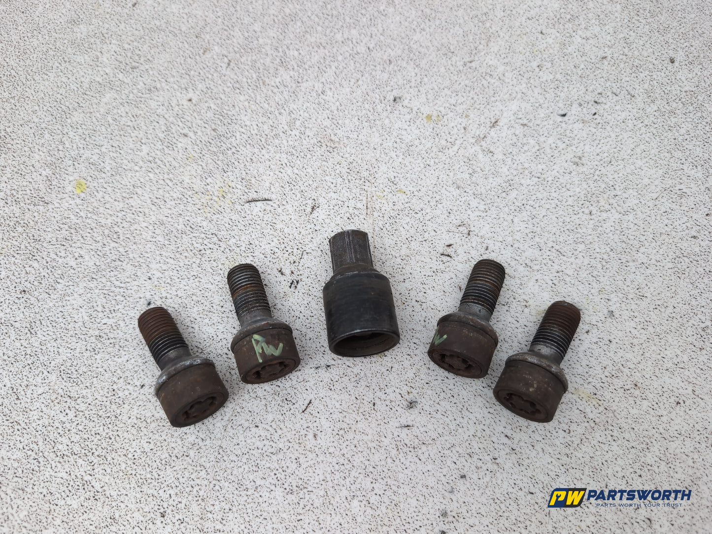 Mercedes Cls 320 Cdi Auto Locking Wheel Nuts And Key Set - photo 2