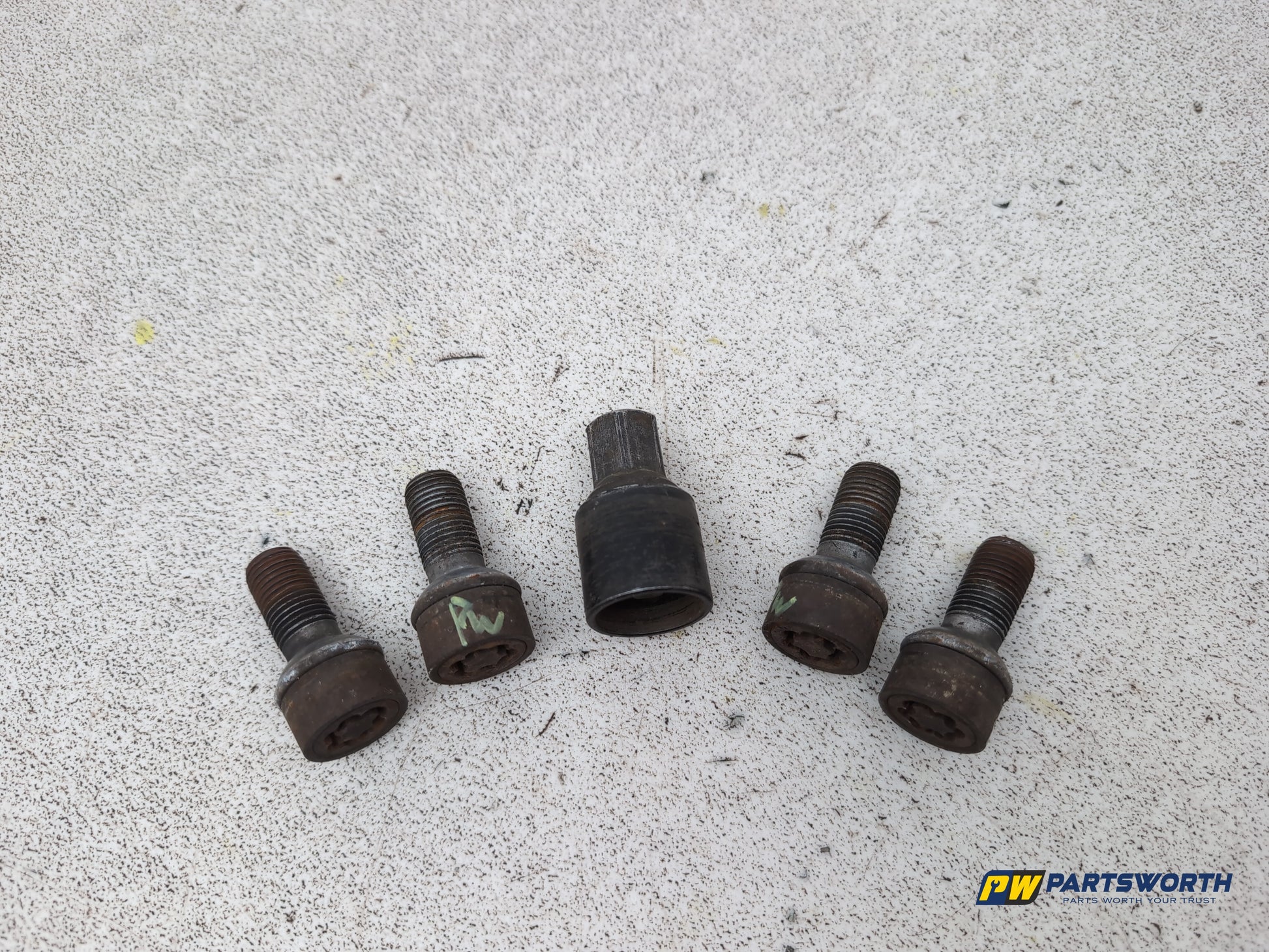 Mercedes Cls 320 Cdi Auto Locking Wheel Nuts And Key Set - photo 2